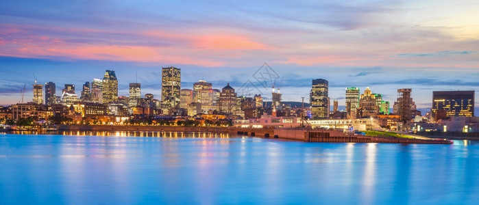 加拿大日落时市下城蒙特利尔天际线商业河黄昏图片