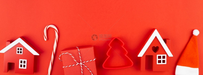 新年或圣诞公寓公寓的节构成以最高视角观看20年Xmas节庆祝20年马萨节装饰红纸背景并配有复制版空间模板拟贺卡文本设计片红色的新图片
