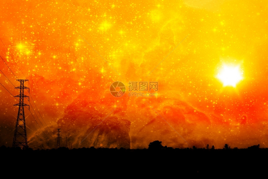 以橙色天空和银河系为核心的玉米田中央高压电极日落网格一种图片