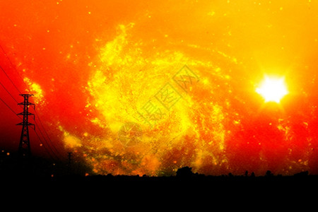 塔架以橙色天空和银河系为核心的玉米田中央高压电极日落结构体背景图片