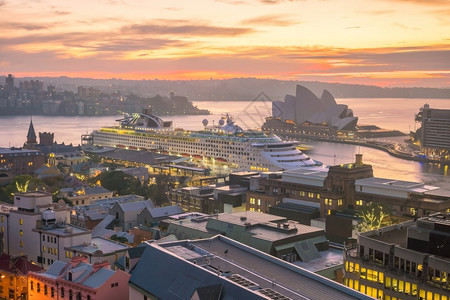 澳洲悉尼市下城天际的线新全景海图片