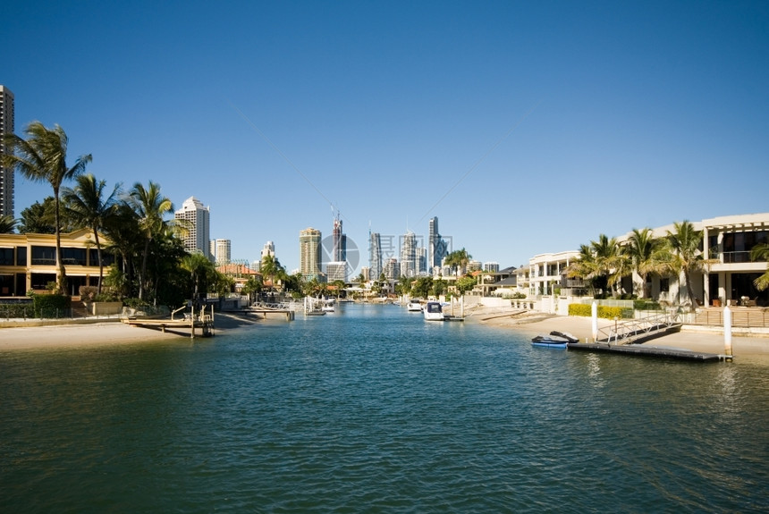 塔运河场景冲浪者天堂昆士兰澳大利亚高的现代图片