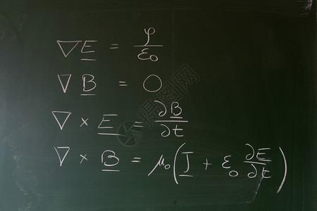 磁性黑板磁班级电写在黑板上的电子动力学方程式的Maxwellrsquos背景