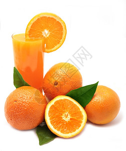 橙子绿色叶和白底的果汁杯水美食喝图片