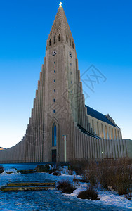 景点建成目的克雅未大教堂在黎明冬季举行冰岛欧洲图片