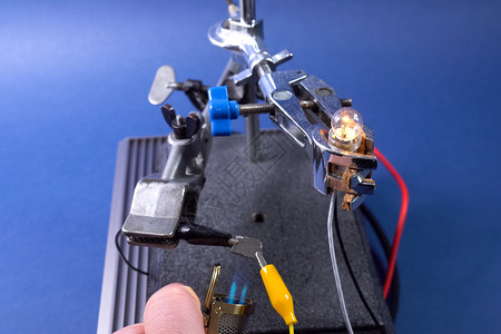 二极管棕褐色锗电导率测量器用锗导率测量晶体管图片