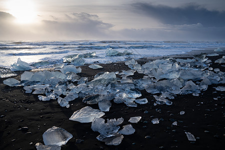 焦库沙龙冰岛黑沙滩的冰山背景