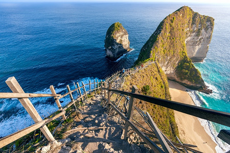 柯灵岭海浪海滨高清图片