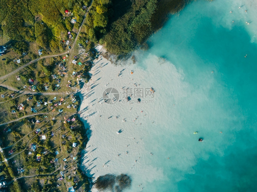 美丽的海滩风景图片