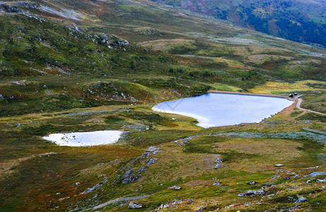 挪威山湖风景背高清挪威山湖风景背特罗姆瑟方向光滑的图片