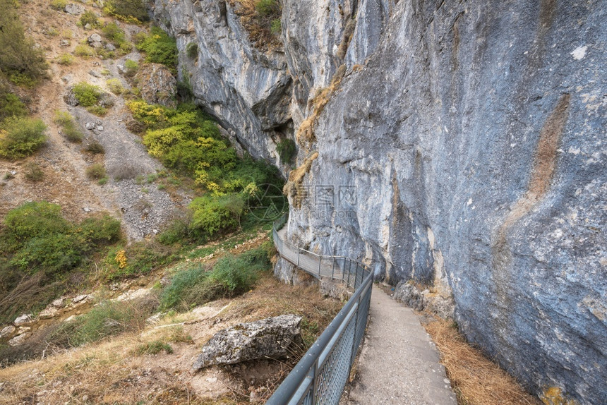 侵蚀地质学西班牙布尔戈斯的拉耶克峡谷石灰图片