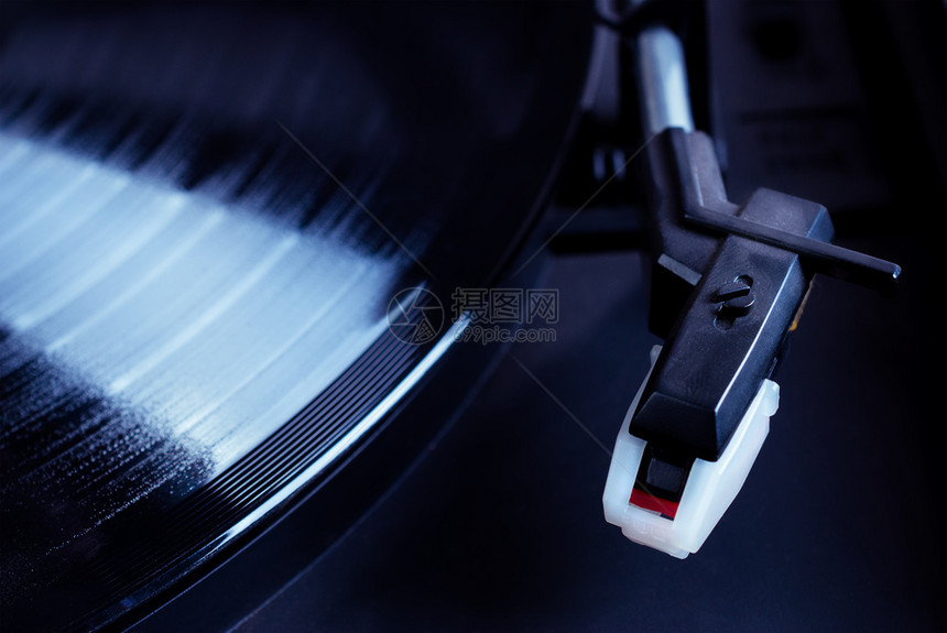 专业的DJ玩家针头可转式电子记录设备关闭DJ玩家针头刮声音图片