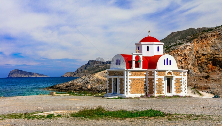 修道院景观希腊克里特岛海滩上典型的希腊教堂小希腊克里特岛旅游图片