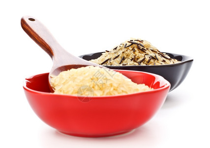 正面粮食两碗大米和木勺子图片