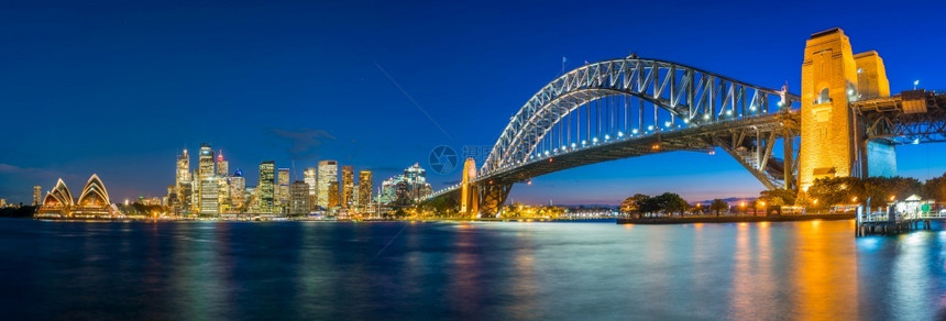 摩天大楼假期澳洲雪梨市下天际线反射图片
