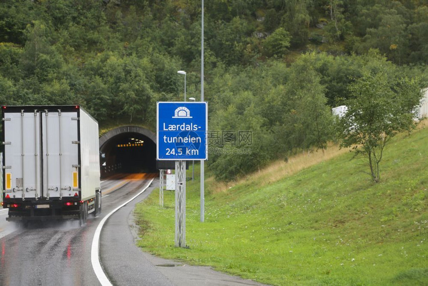 著名的曲线未来挪威Laerdal隧道世界上最长的公路隧道图片
