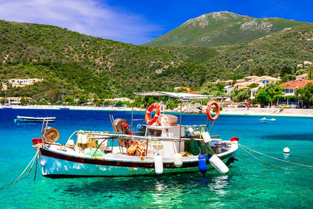 帆希腊列夫卡达岛密尔科斯贾洛和松绿海放画报图片