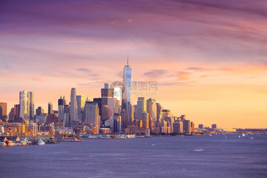 码头纽约日落时曼哈顿市下城天线空约克图片