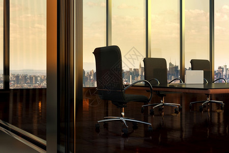 家具公司的日落3D将办公大楼的空会议室倒在办公大楼通过美国纽约的窗户从市到设计图片