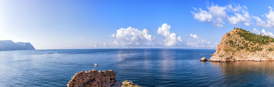 旅行结石巴拉克瓦湾海角和里米亚全景巴拉克瓦湾海角和里米亚全景联邦图片