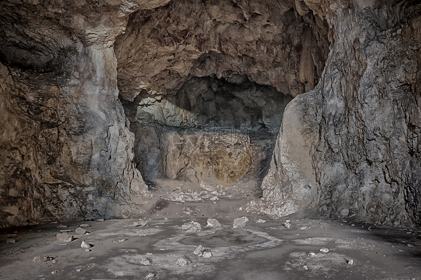 阴影神秘保加利亚洞穴Devetaki进入一个可怕的自然石洞可怕的岩洞古老图片