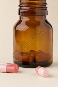 棕色药瓶背景图片