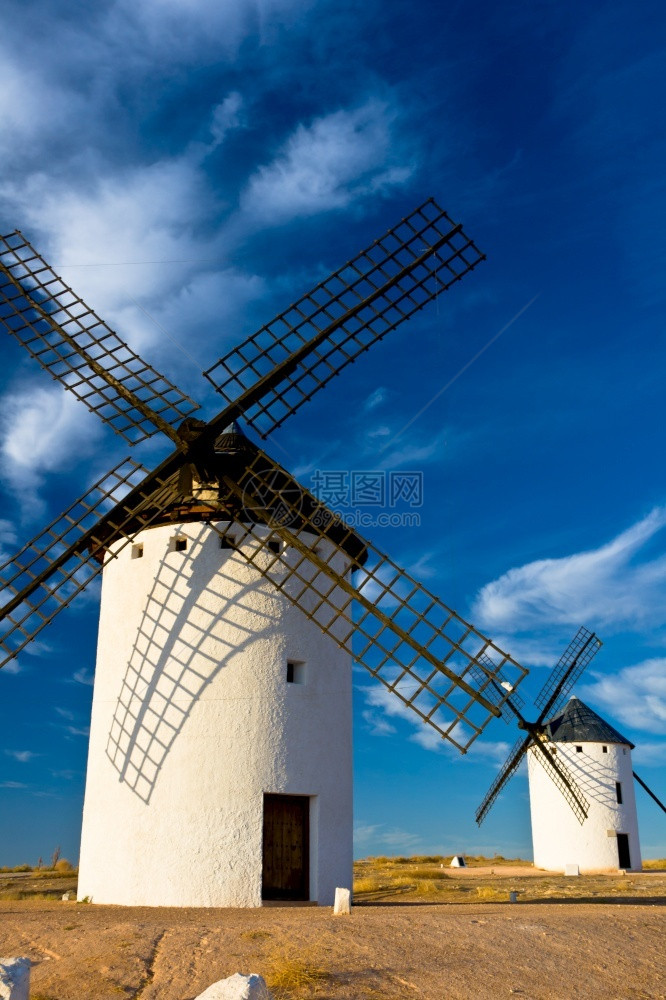 地标白色的力量CastillalaMancha风车区典型图片