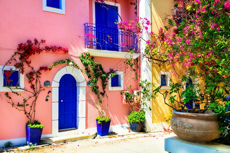 希腊语切法利尼亚阿索斯希腊凯法利尼亚岛美丽多彩的村庄特征图片