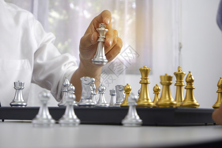 木板成人竞赛玩象棋游戏的商人业战略领导和管理概念及领导和管理概念图片