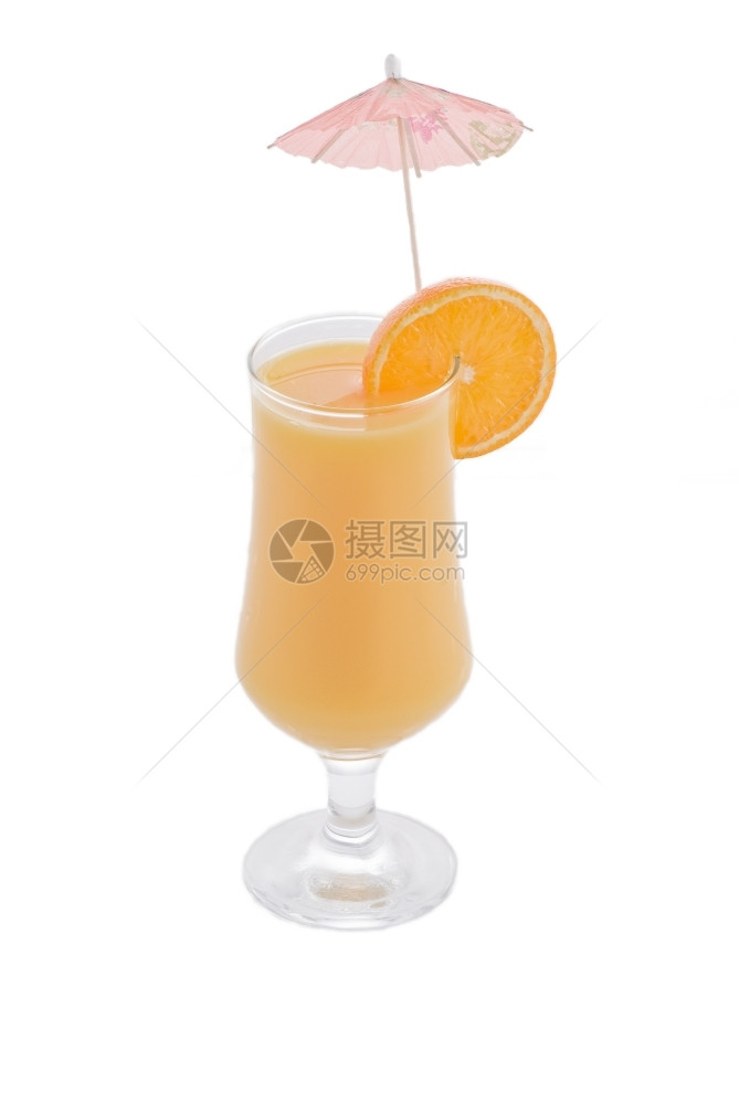 寒冷的新鲜柑橘一杯橙汁加片子和饮料雨伞图片