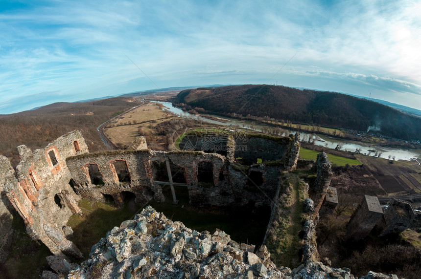 1278年建造的Soimos堡垒的鱼目观文化爬坡道著名的图片