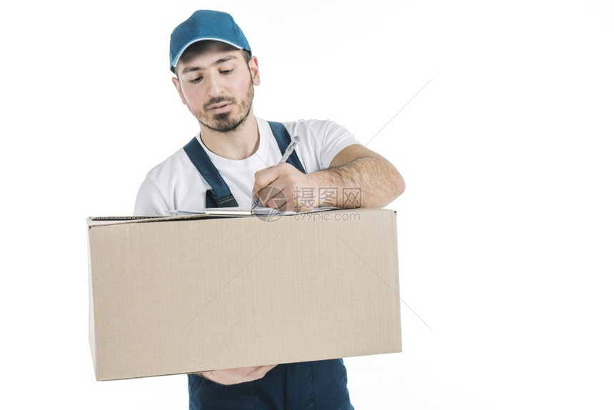 服务物流工作配有包裹写字剪贴板的送货员图片