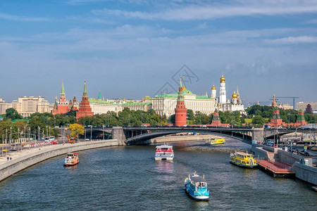 莫斯科克里姆林宫和俄罗斯莫科的海滨建造天河图片