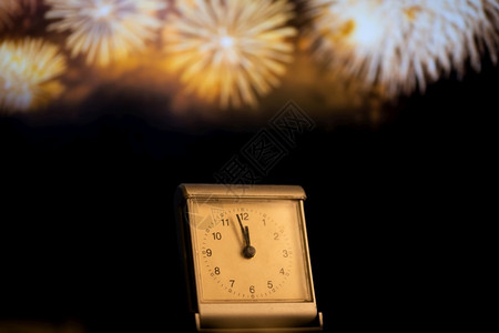 午夜时分和烟花新年夜庆典小时分钟抽象的图片