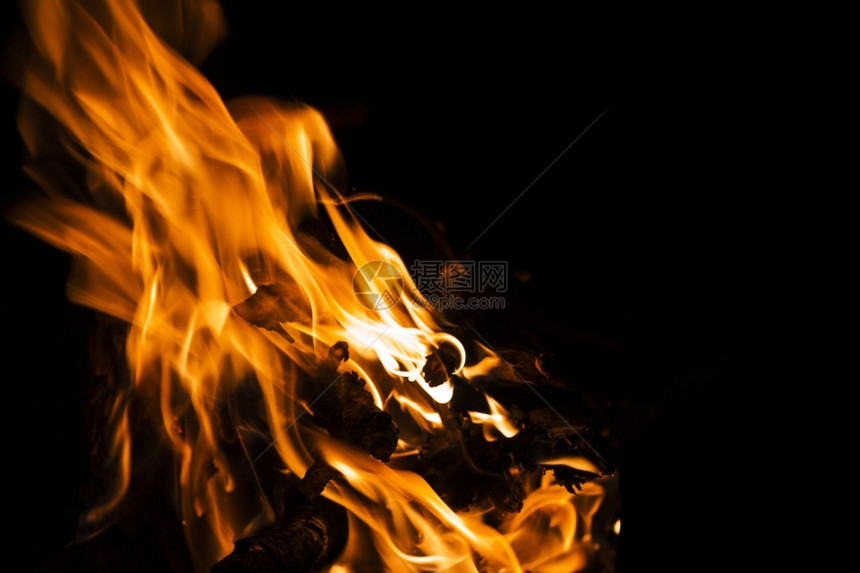 自然大火恶魔黑色背景的火焰烧烈纹身背景黑的火焰紧贴BurhEmpricFireflamish背景的火焰图片