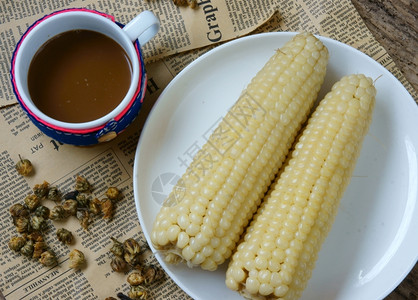 香脆咖啡玉米包早餐越南菜制造能源的快餐日间早是十分重要的饭先来点酒然后喝咖啡或玉米开始一天不安全冒险背景