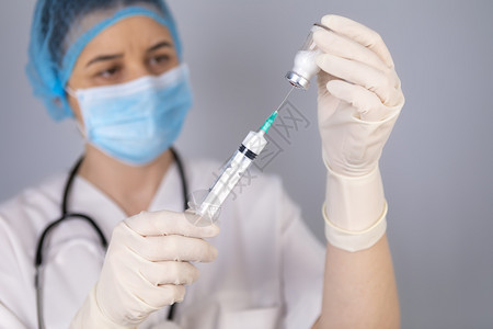 医生用疫苗注射针筒图片