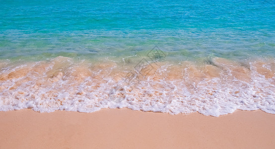 浪漫的夏季海滨沙滩图片