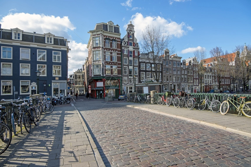 欧洲的荷兰阿姆斯特丹Geldersekade市立城外部的著名图片