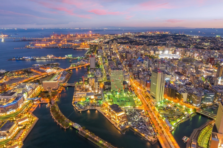 日本落时顶端的横滨城市天线旅行最佳风景优美图片