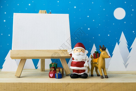 传统的包前夕用于圣诞节装饰的相片框架和儿童玩具图片