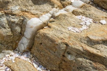 亚洲斯里兰卡南部省丹格尔州洛基点岩石中的刻卡静脉海形式地貌学图片