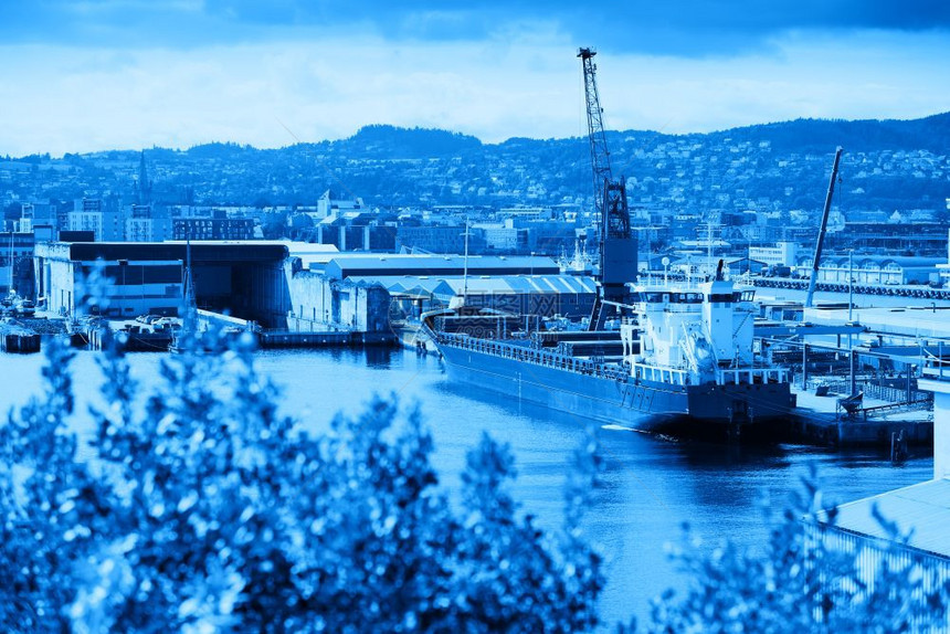 挪威蓝色工业船明信片背景挪威蓝色工业船明信片背景高清蓝色的场作品图片