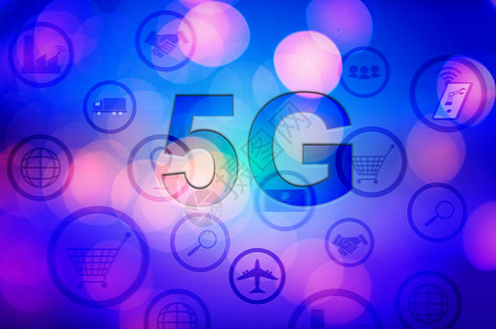 第50名信通技术速度事物5g互联网概念与商人按钮的互联网概念设计图片