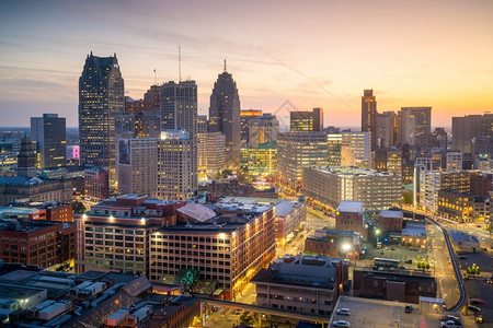 美国密歇根州底特律市中心的天文景象塔工业的黄昏图片