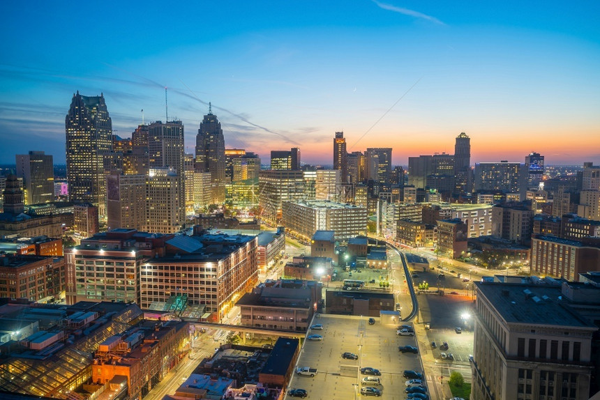 美国人密歇根州底特律市中心的天文景象夜晚日出图片