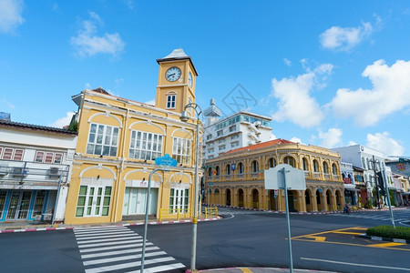 店铺人镇在泰普吉老城区PhuketOldTown普吉古城建中葡萄牙筑背景