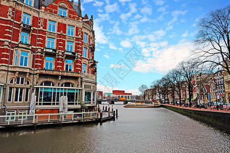 街道荷兰阿姆斯特丹市风景来自荷兰阿姆斯特丹城市丰富多彩的图片