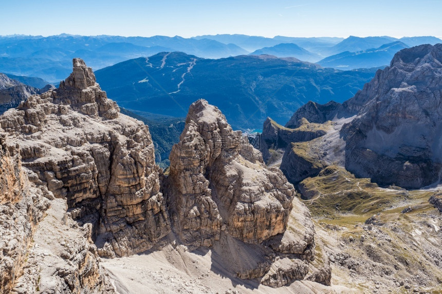 高的山景观意大利布伦塔特尼诺著名的多洛米山峰全景图片