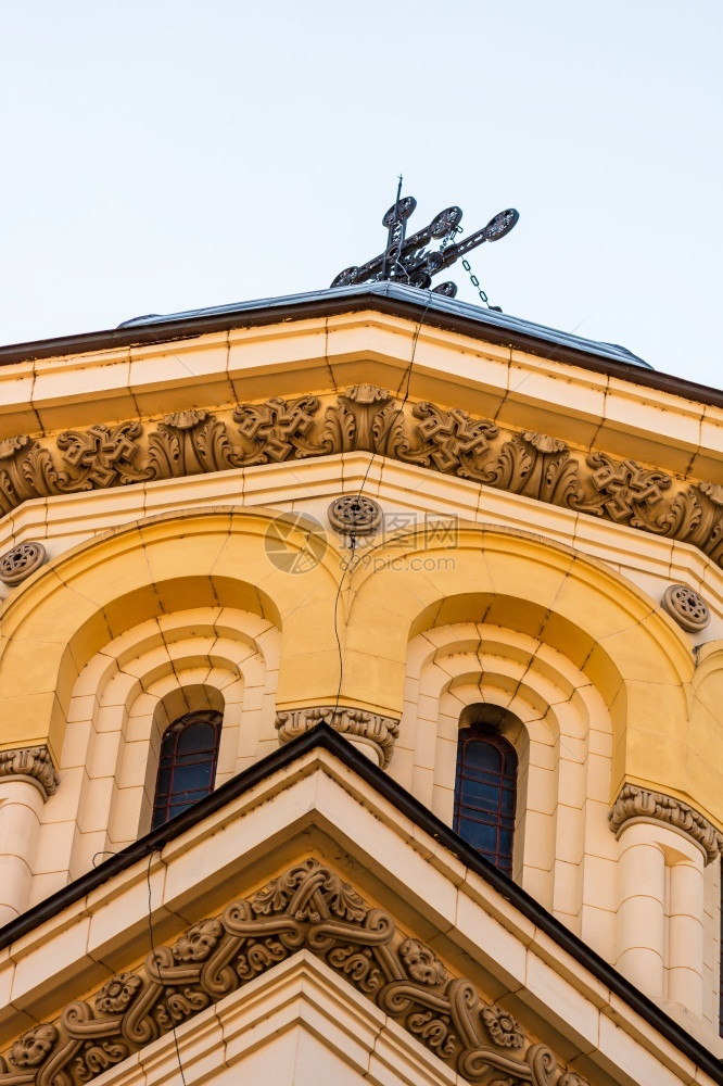 外部的天主教201年罗马尼亚AlbaIulia教堂的建筑图示细节门图片